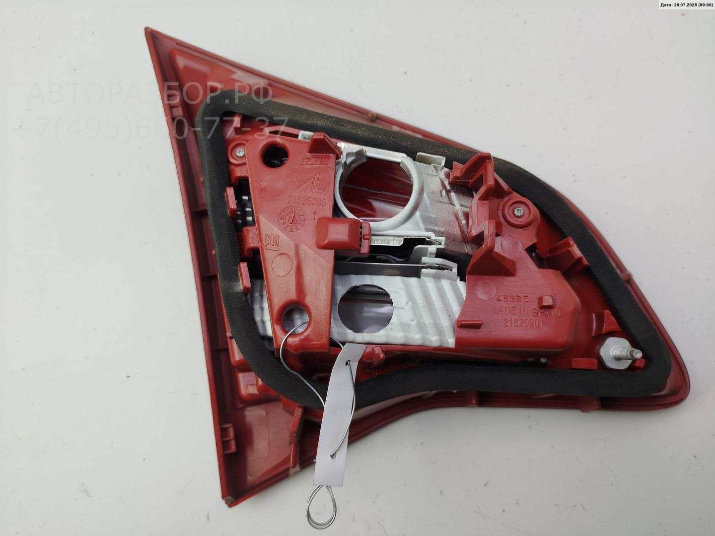 Фонарь задний внутренний правый