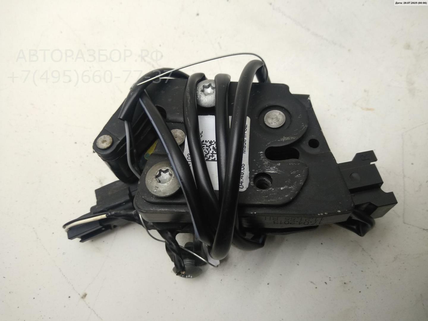 Замок двери передней правой