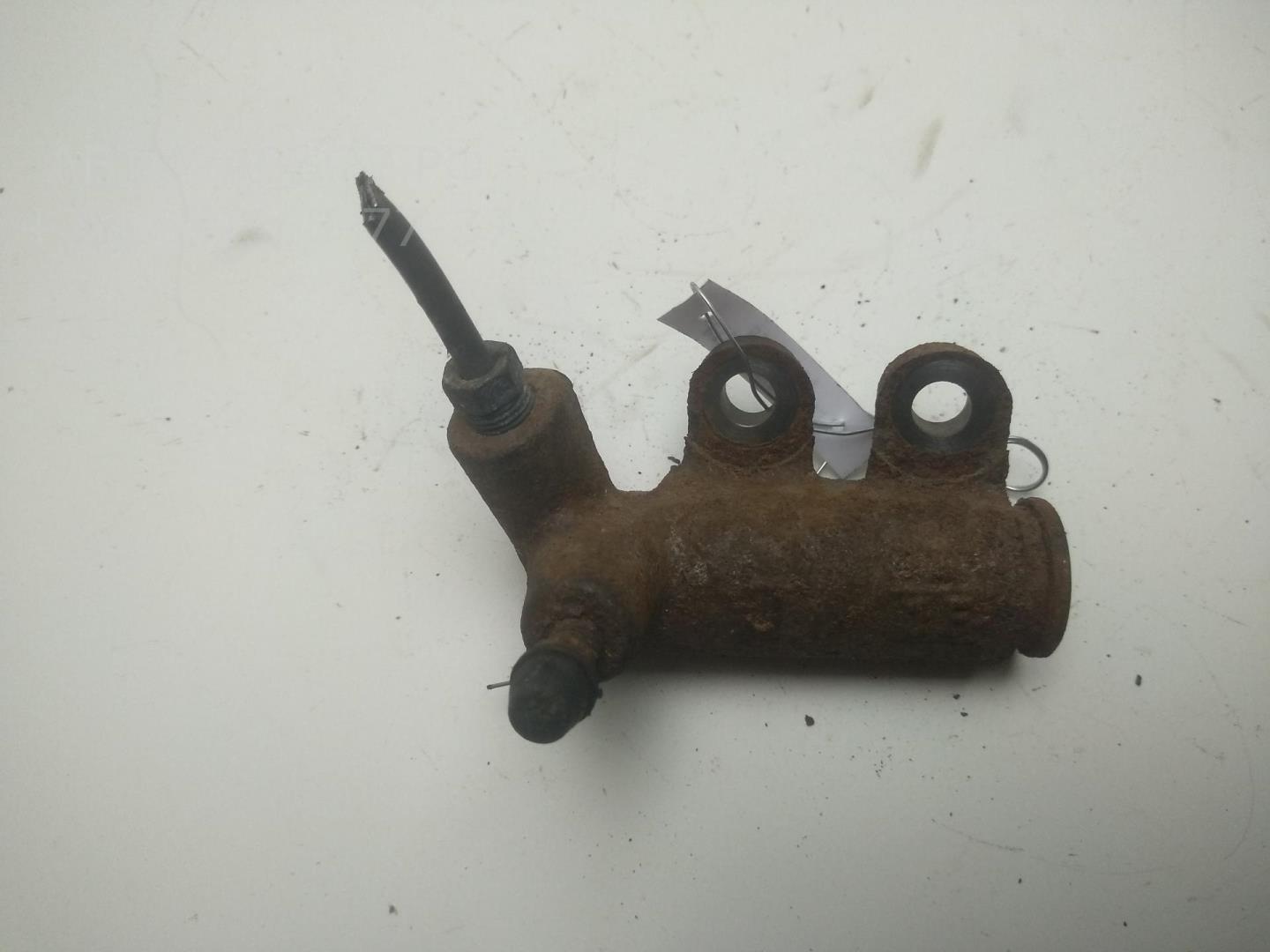 Цилиндр сцепления рабочий