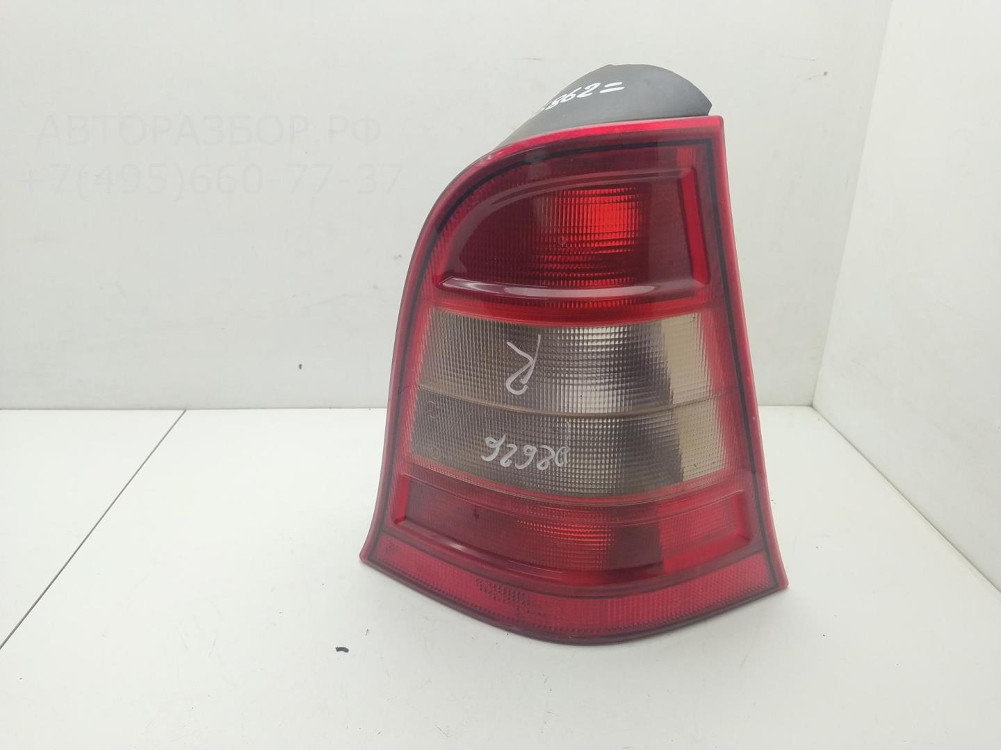 Фонарь задний правый