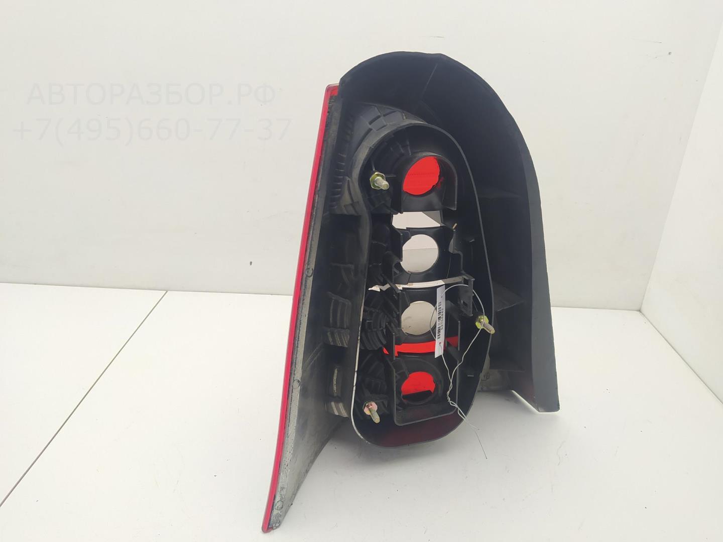 Фонарь задний правый