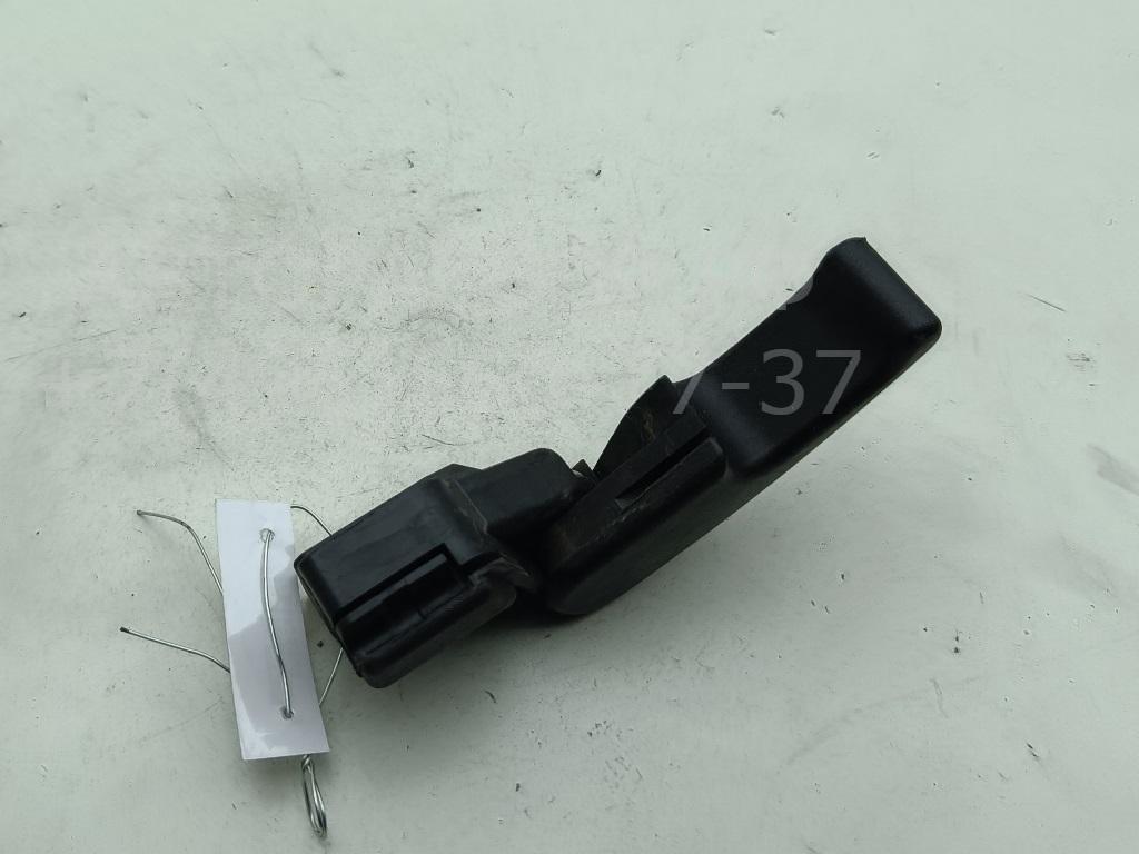 Ручка открывания капота