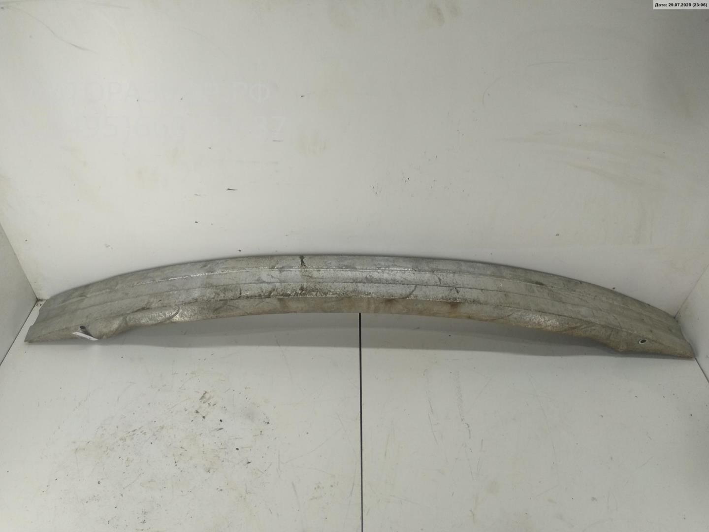 Усилитель переднего бампера