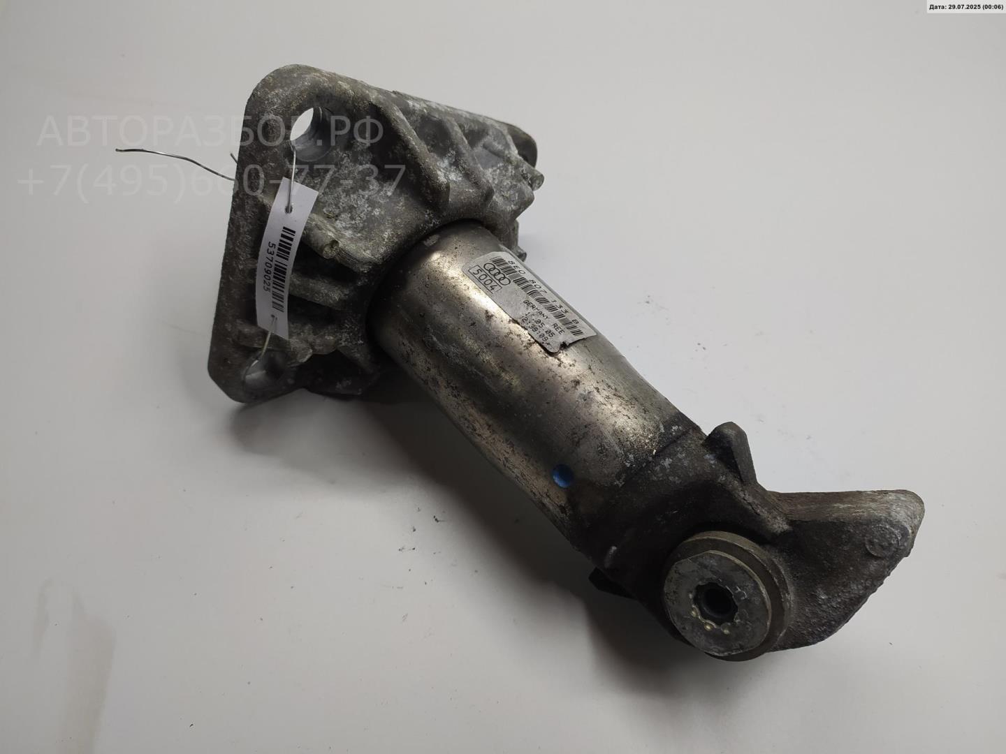 Кронштейн переднего бампера левый