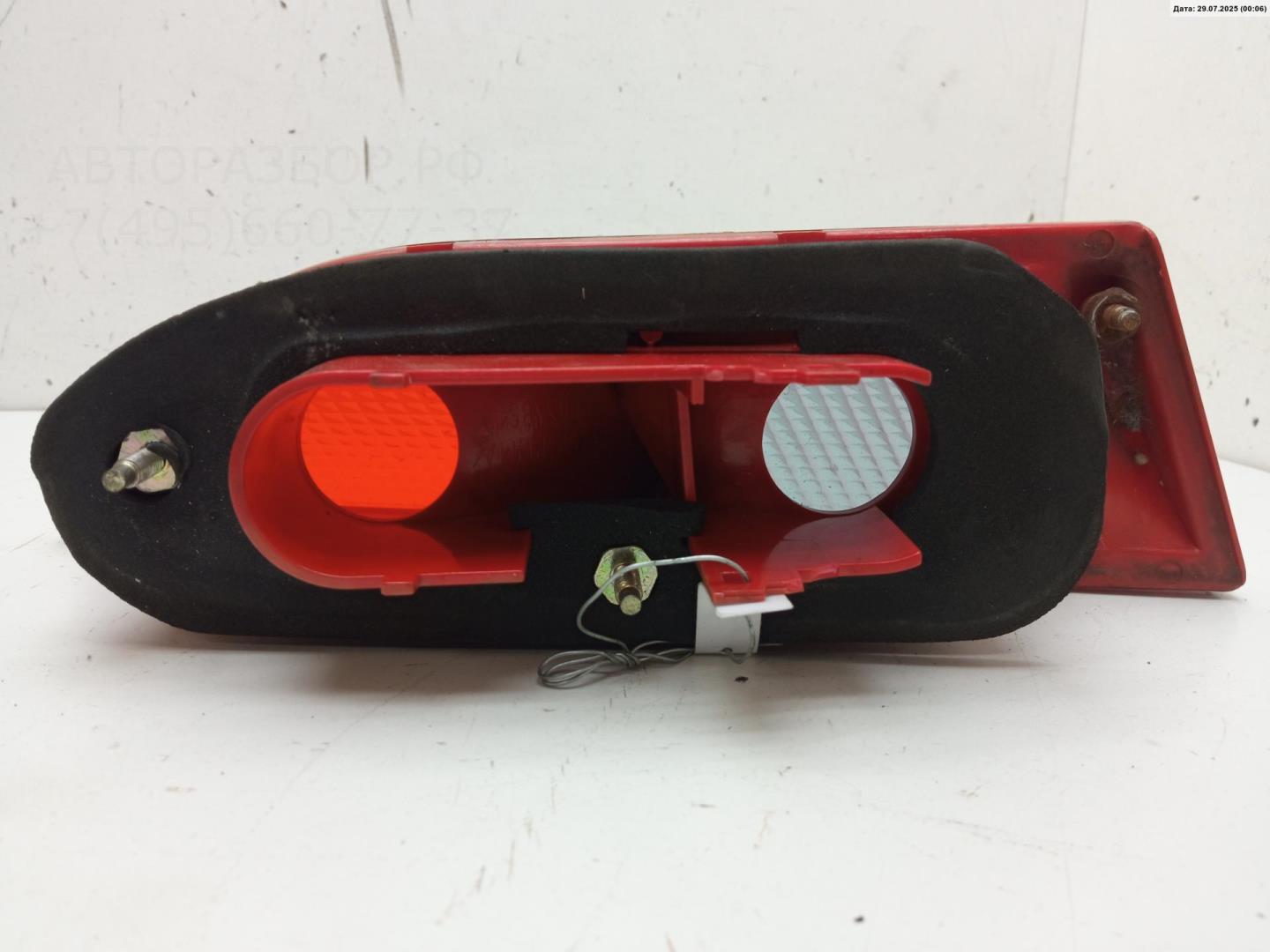Фонарь задний внутренний правый
