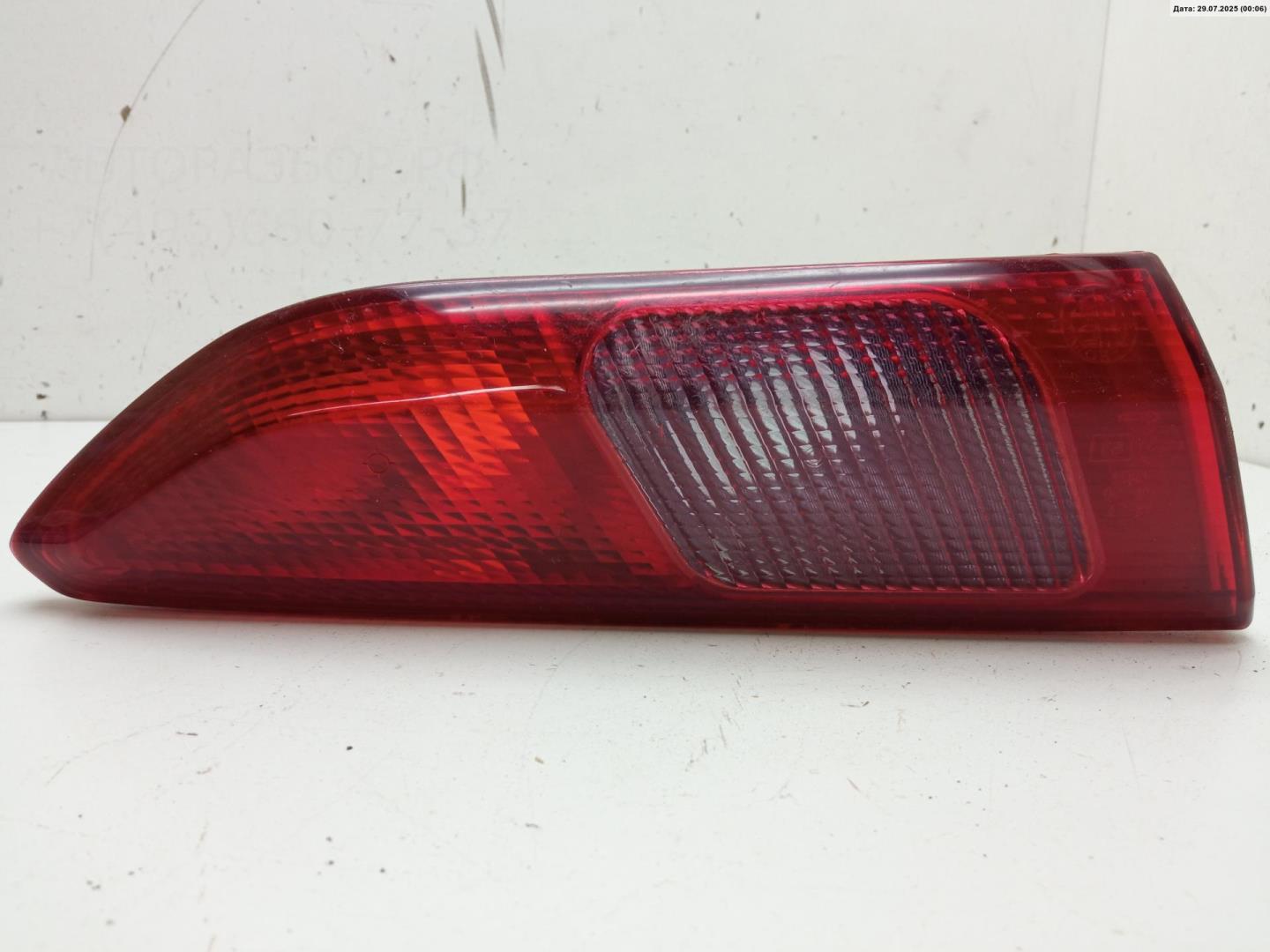 Фонарь задний внутренний левый
