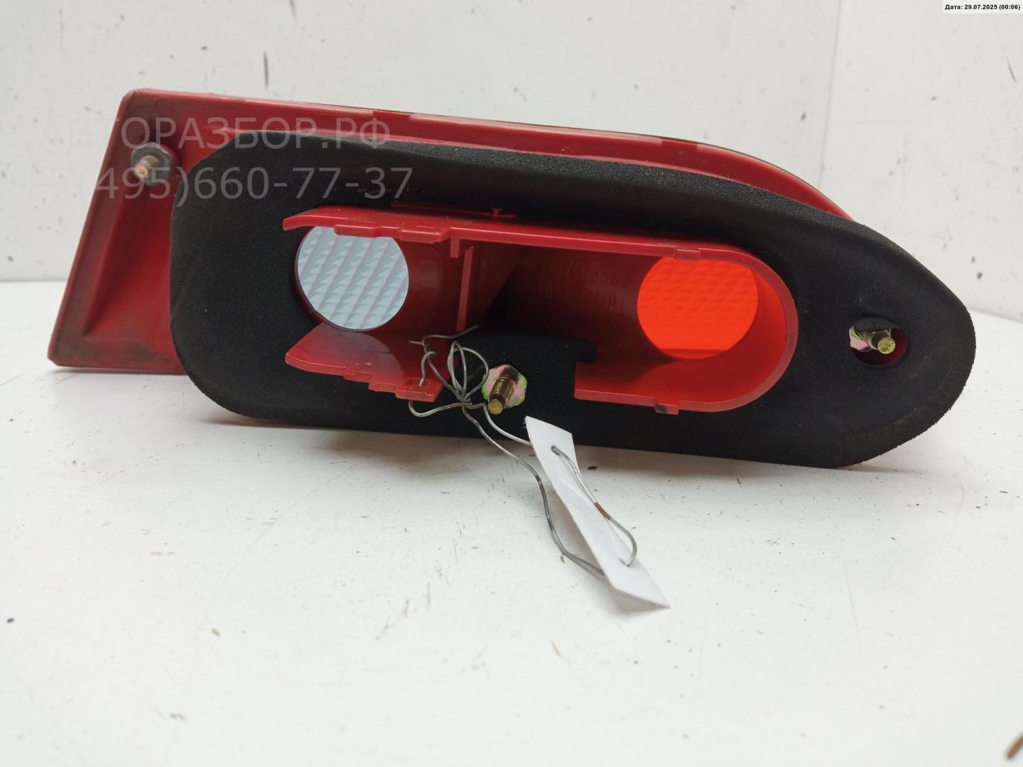 Фонарь задний внутренний левый