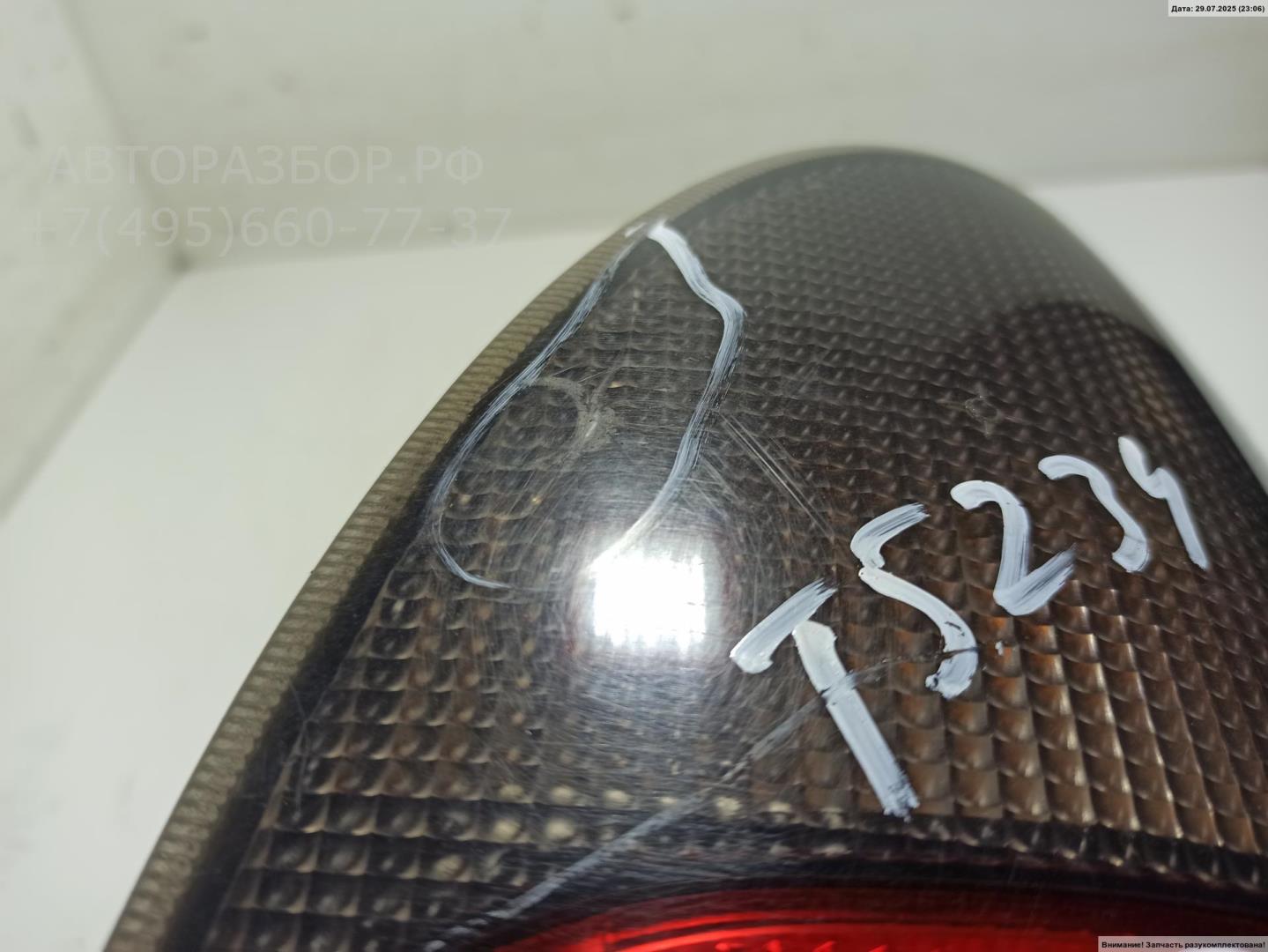 Фонарь задний правый