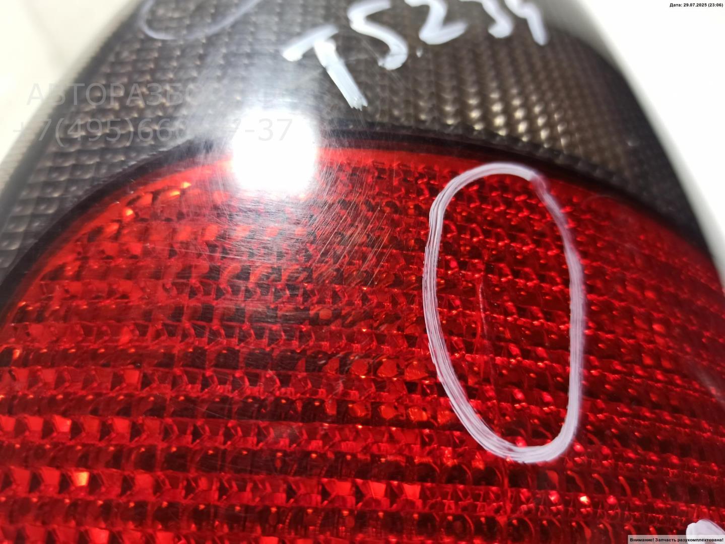 Фонарь задний правый