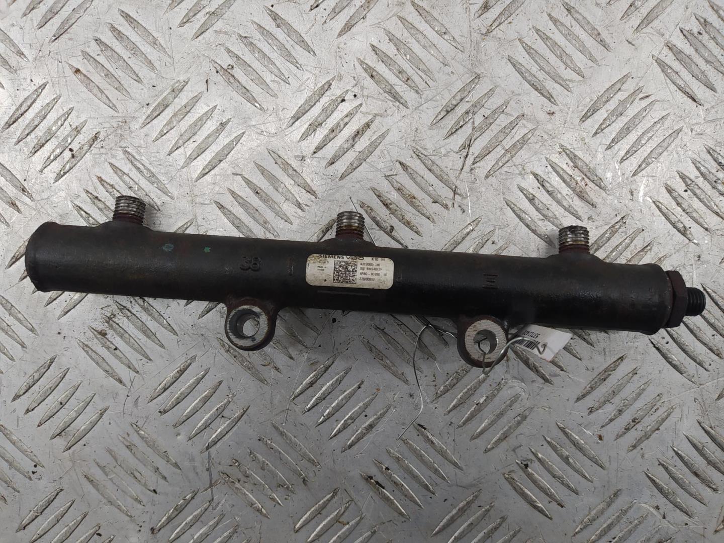 Рейка топливная (рампа)