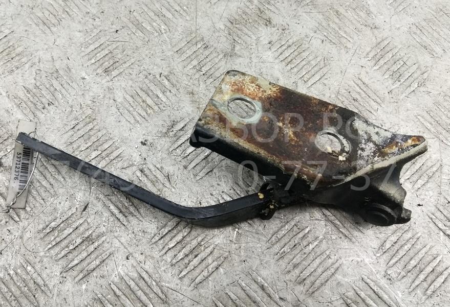 Петля капота левая