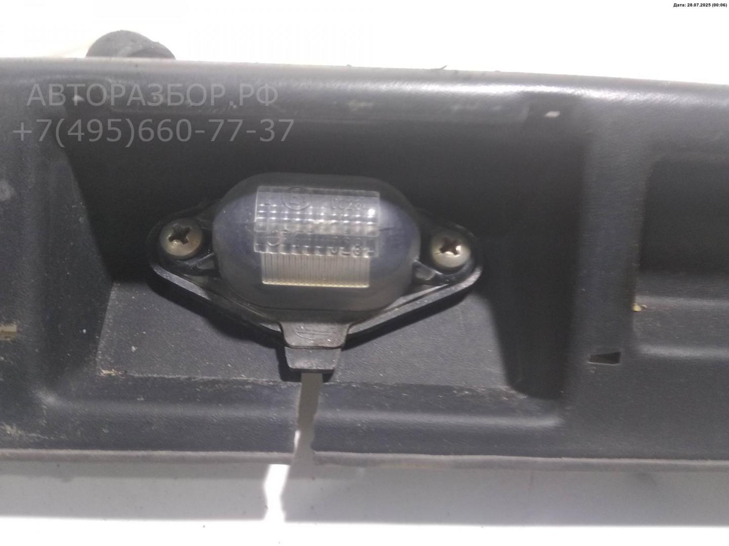 Накладка крышки багажника