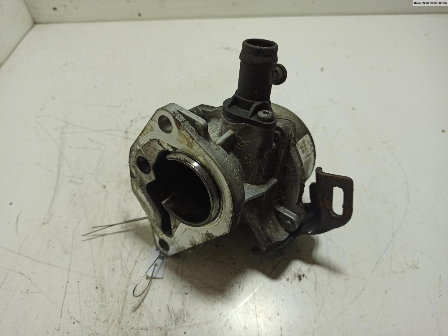 Насос вакуумный