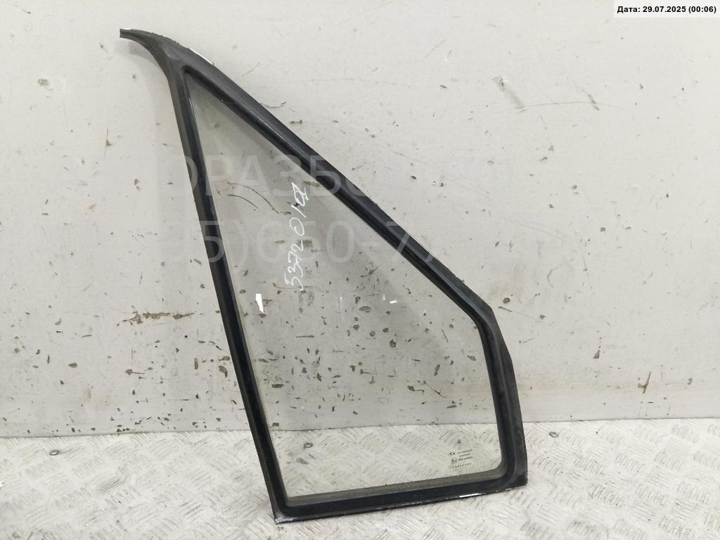 Стекло двери передней правой (форточка)