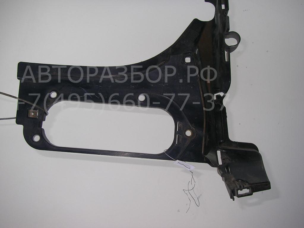 Кронштейн заднего бампера правый