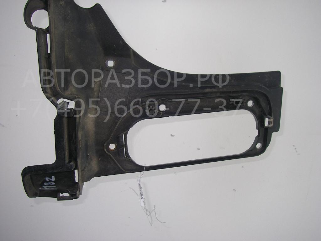 Кронштейн заднего бампера правый
