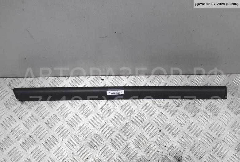 Накладка двери задней правой