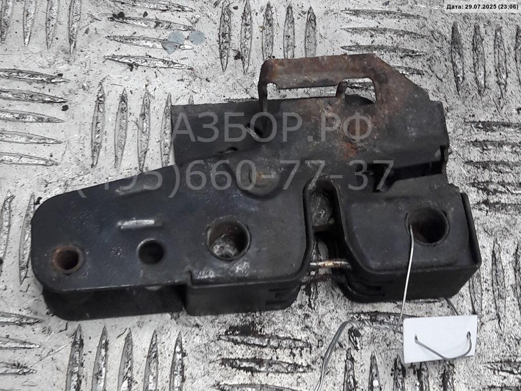 Замок капота