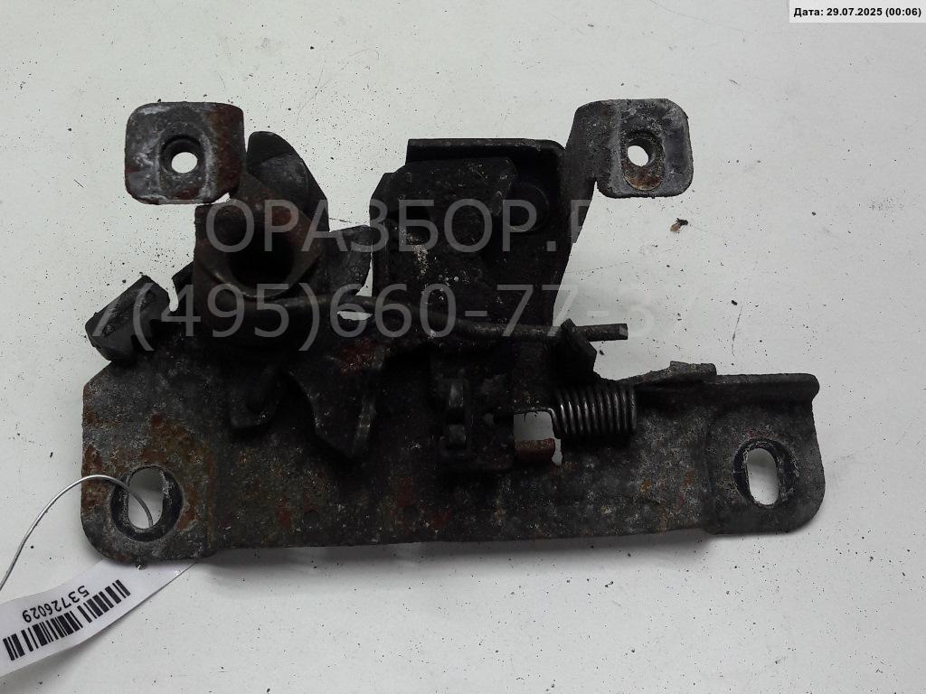 Замок капота