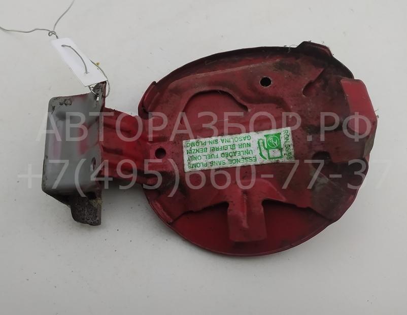 Лючок бензобака