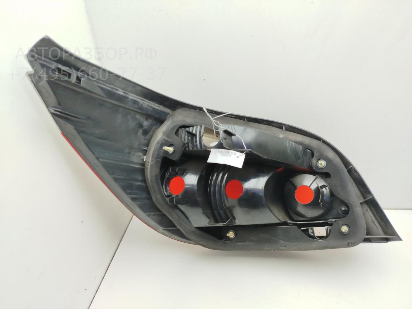 Фонарь задний правый