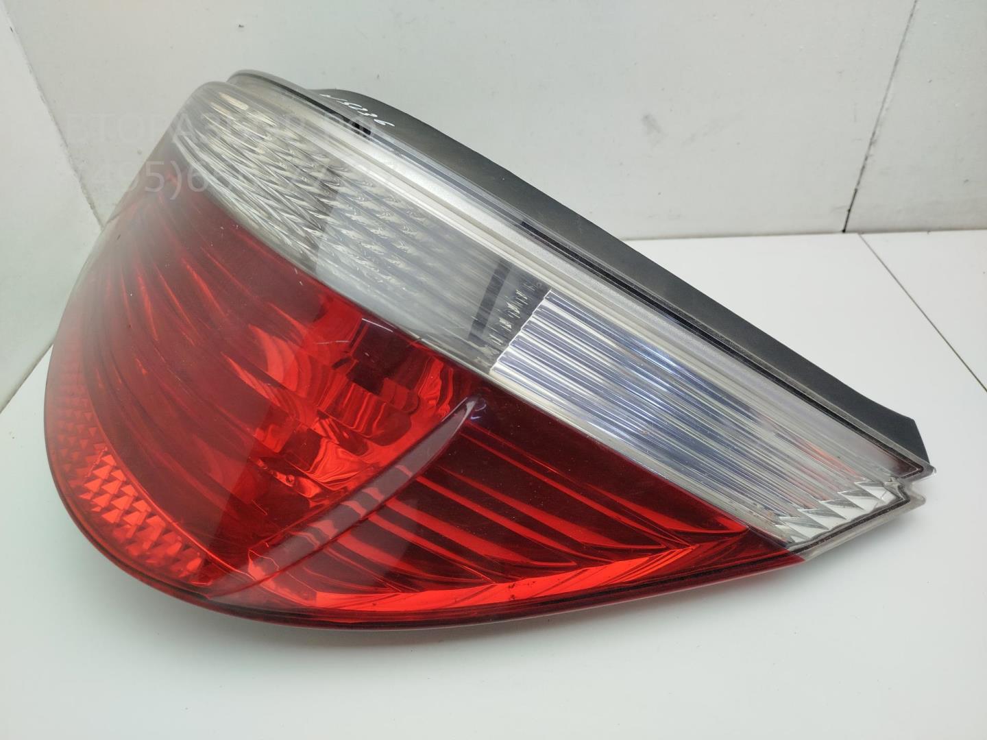 Фонарь задний правый