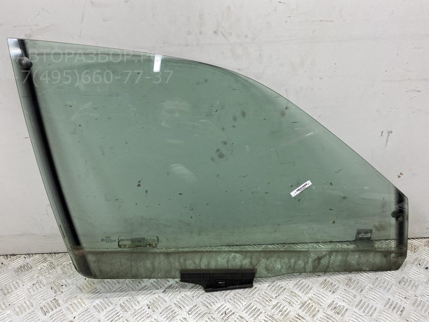Стекло двери передней правой