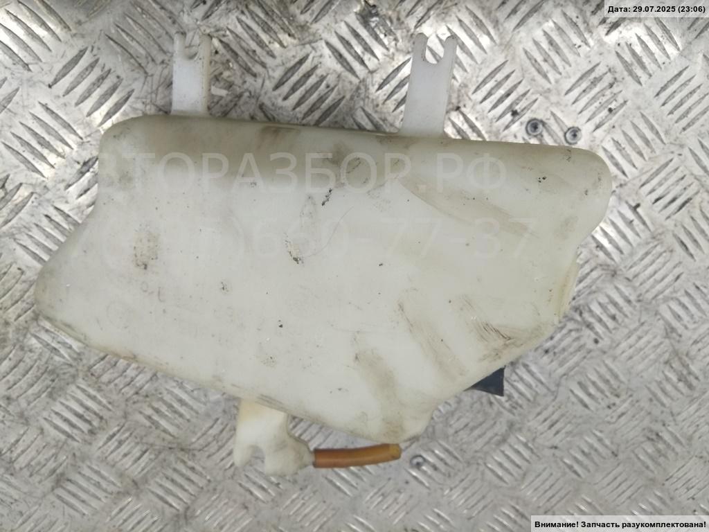 Бачок омывателя лобового стекла