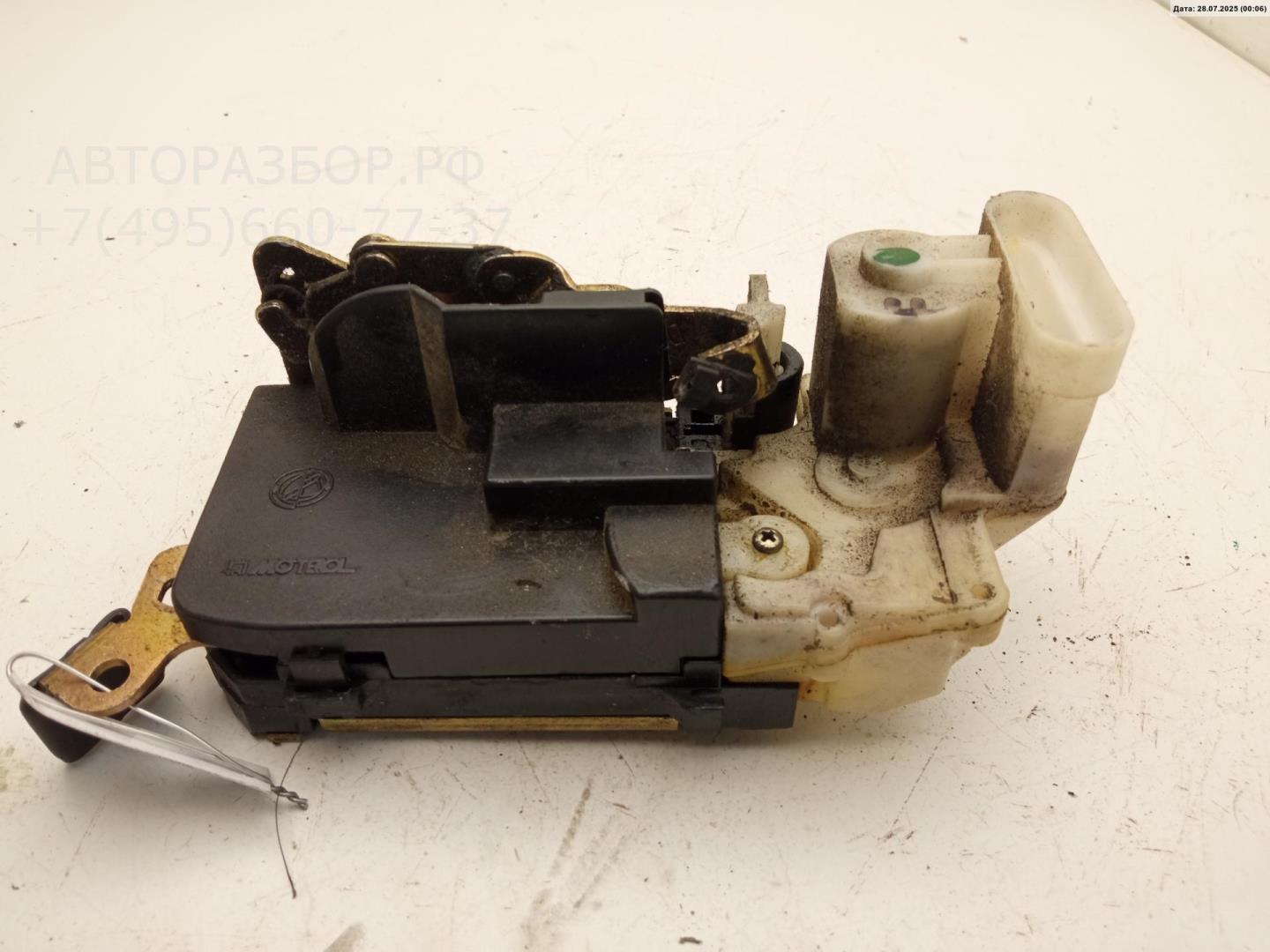 Замок двери задней правой