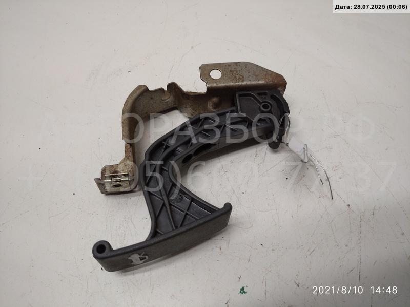 Ручка открывания капота