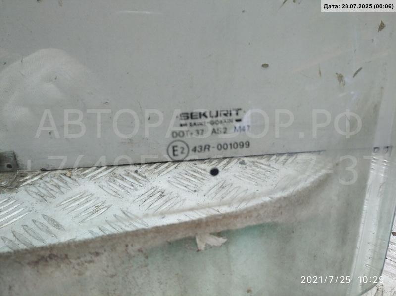 Стекло двери передней левой