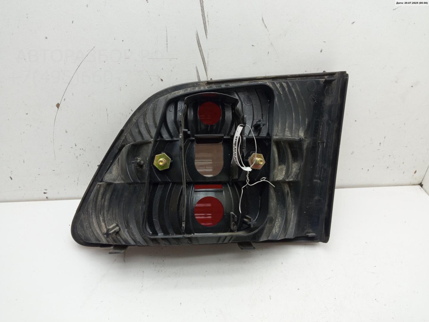Фонарь задний внутренний левый