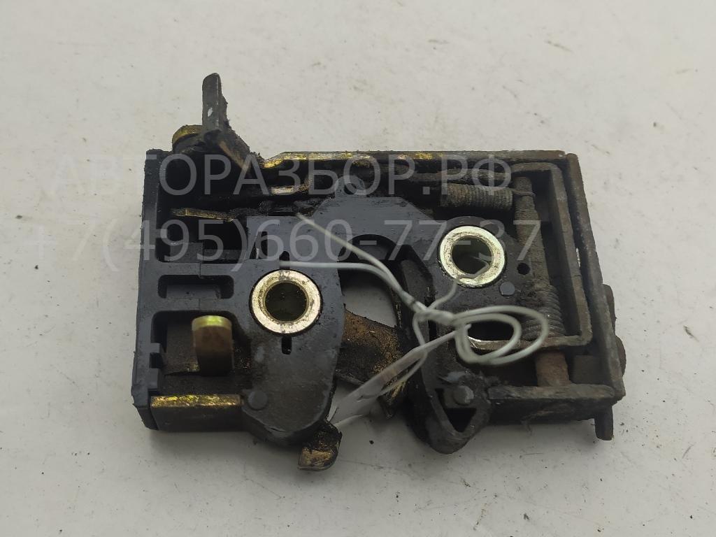 Замок двери задней левой