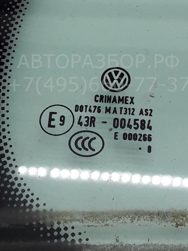 Стекло двери задней правой (форточка)