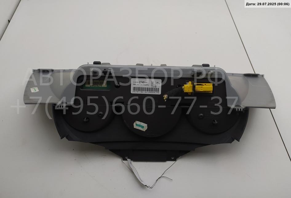 Панель приборов