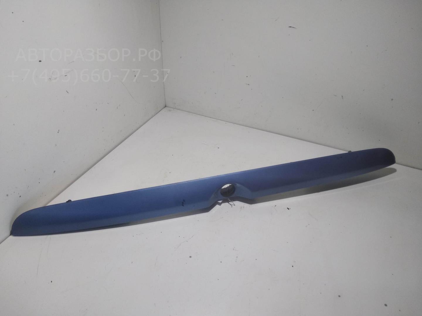 Накладка крышки багажника