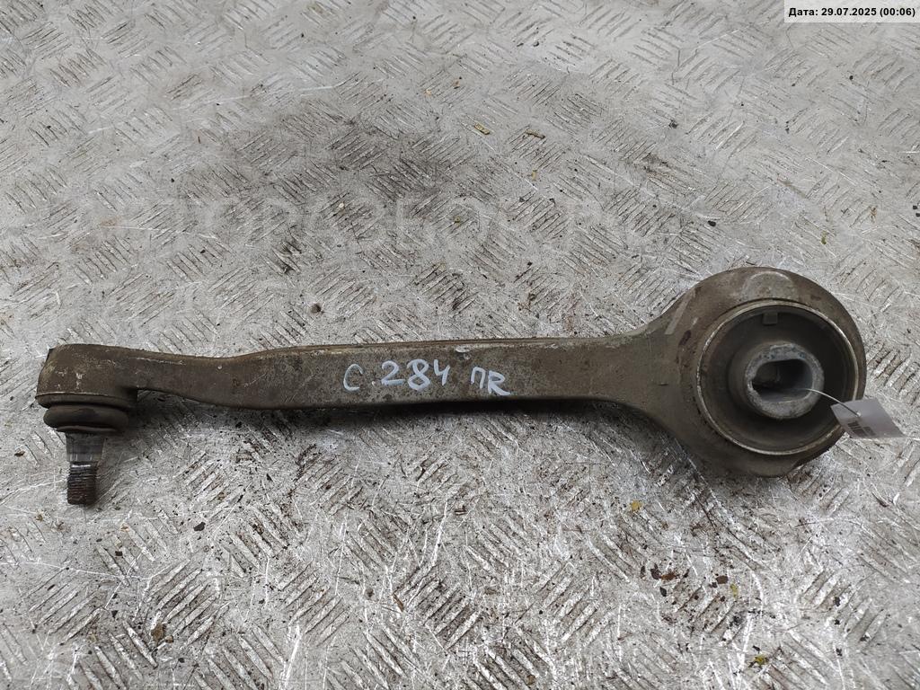 Рычаг передний правый