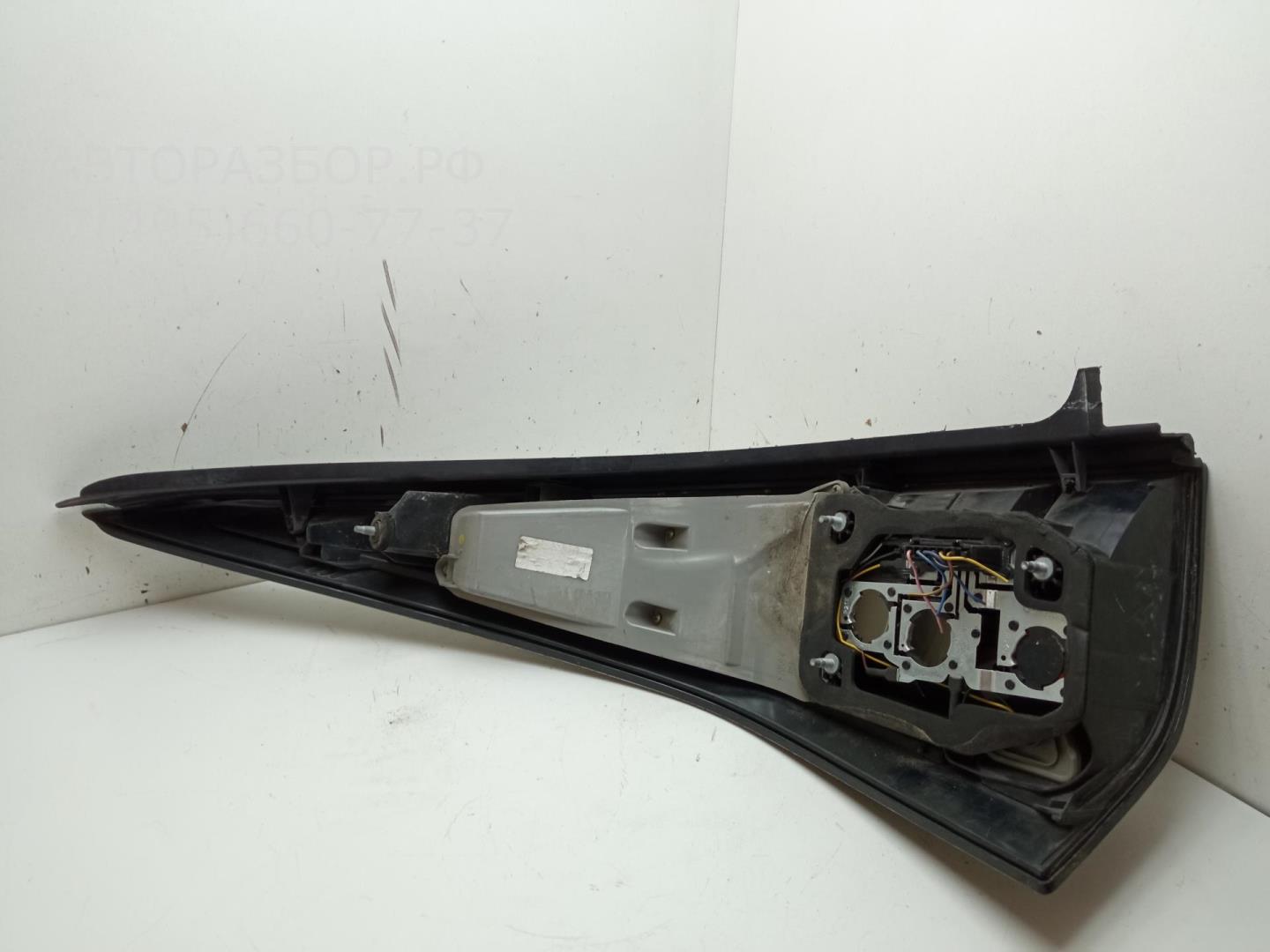 Фонарь задний правый