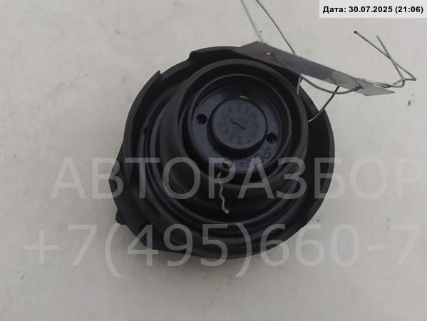 Крышка топливного бака