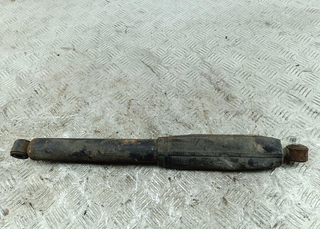 Амортизатор задний правый