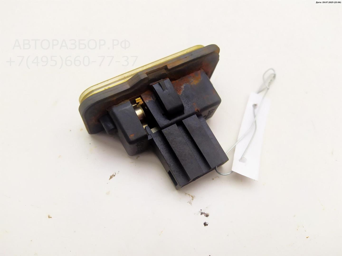 Фонарь подсветки номера