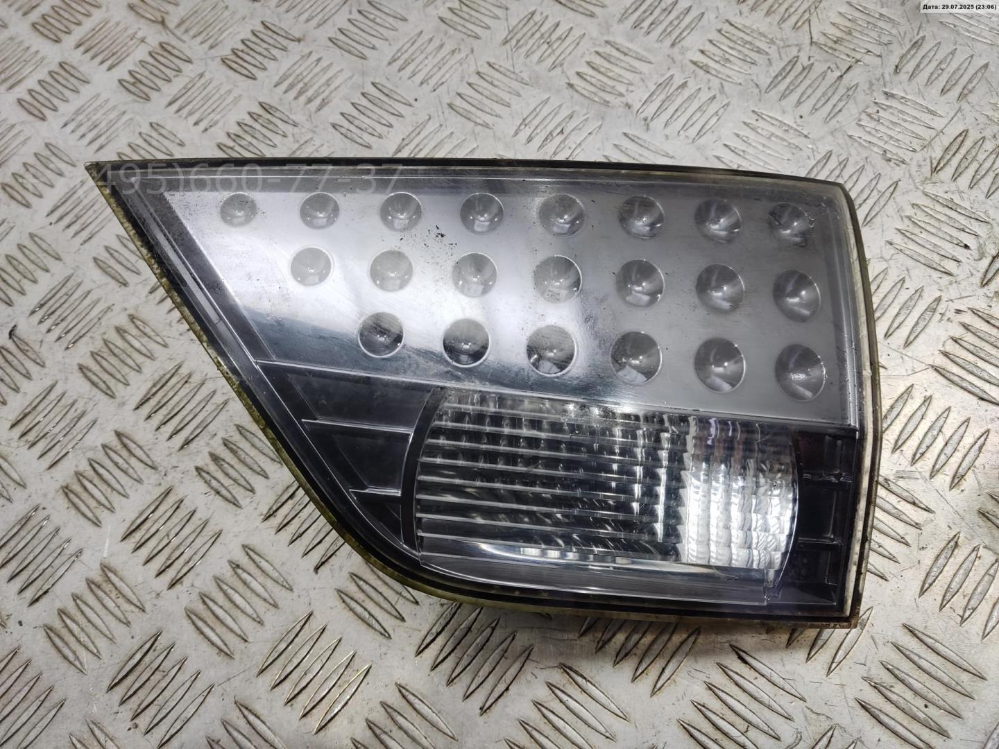 Фонарь задний внутренний правый