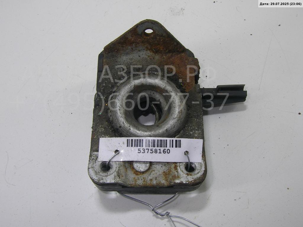 Замок капота