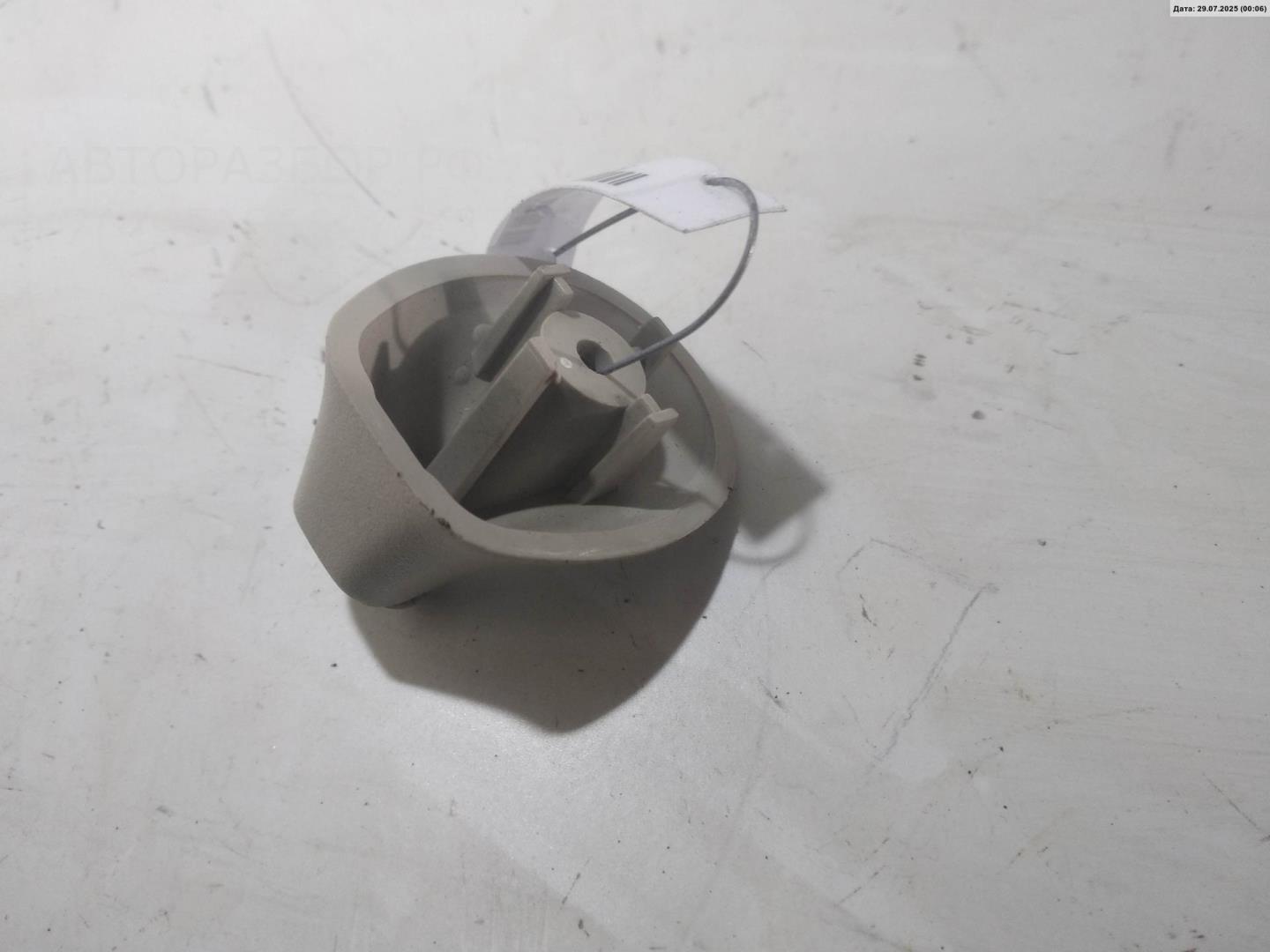 Кронштейн солнцезащитного козырька