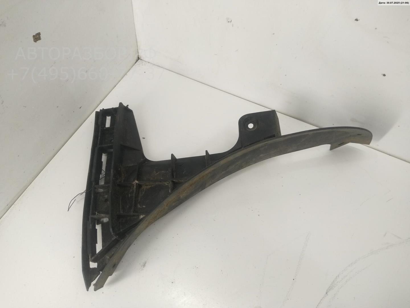 Кронштейн заднего бампера