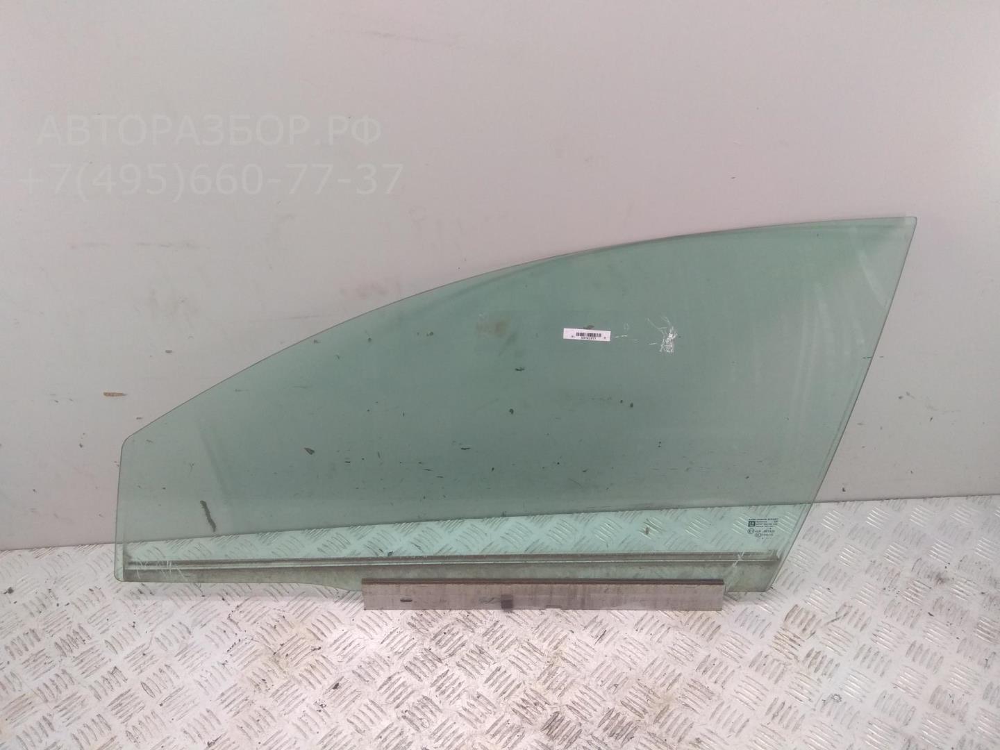 Стекло двери передней левой