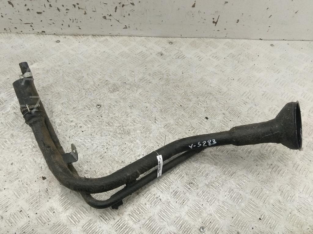 Горловина топливного бака