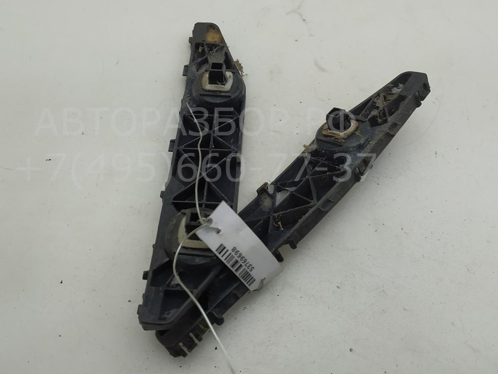 Кронштейн заднего бампера