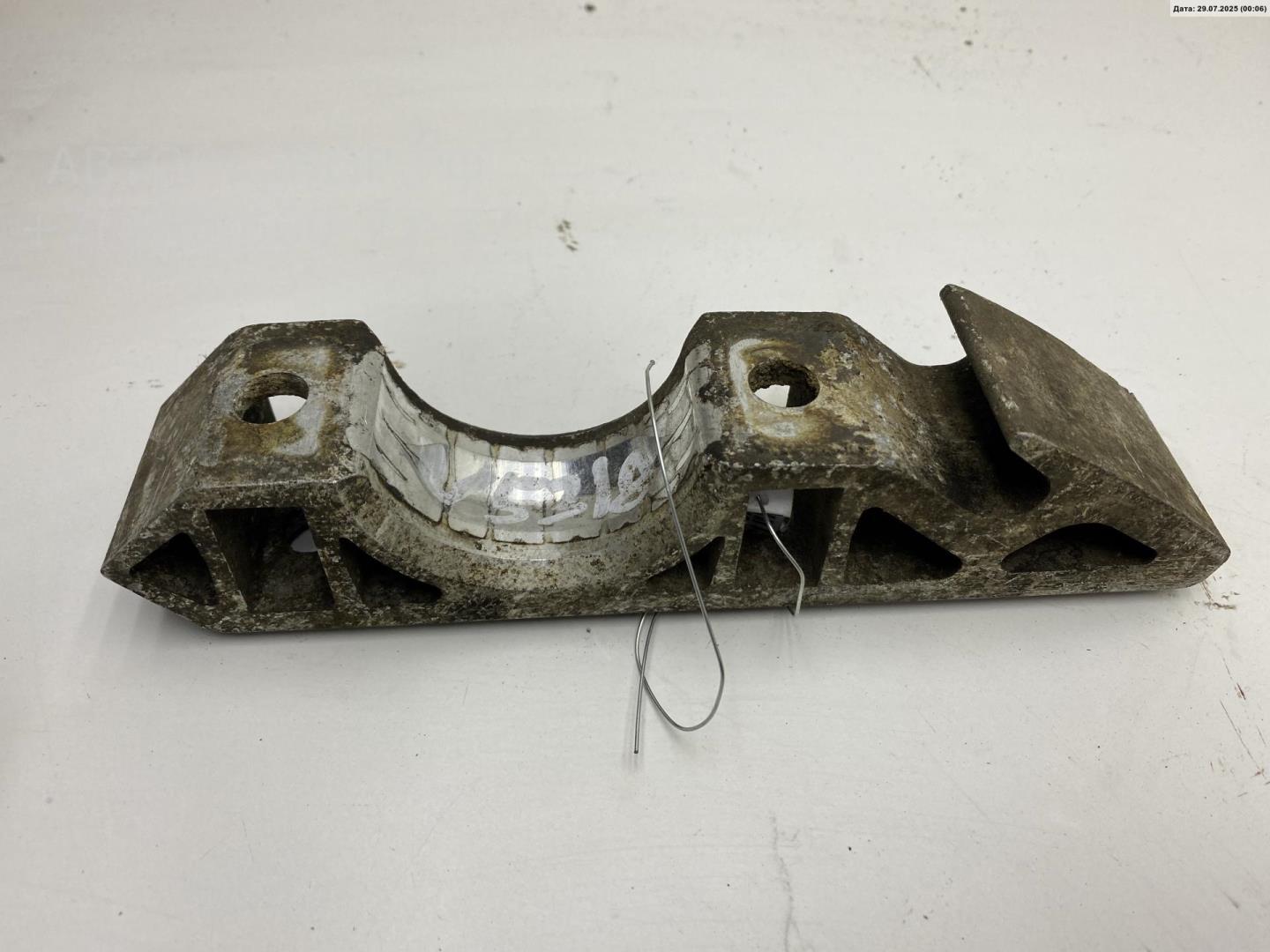 Кронштейн (п.п.к.)