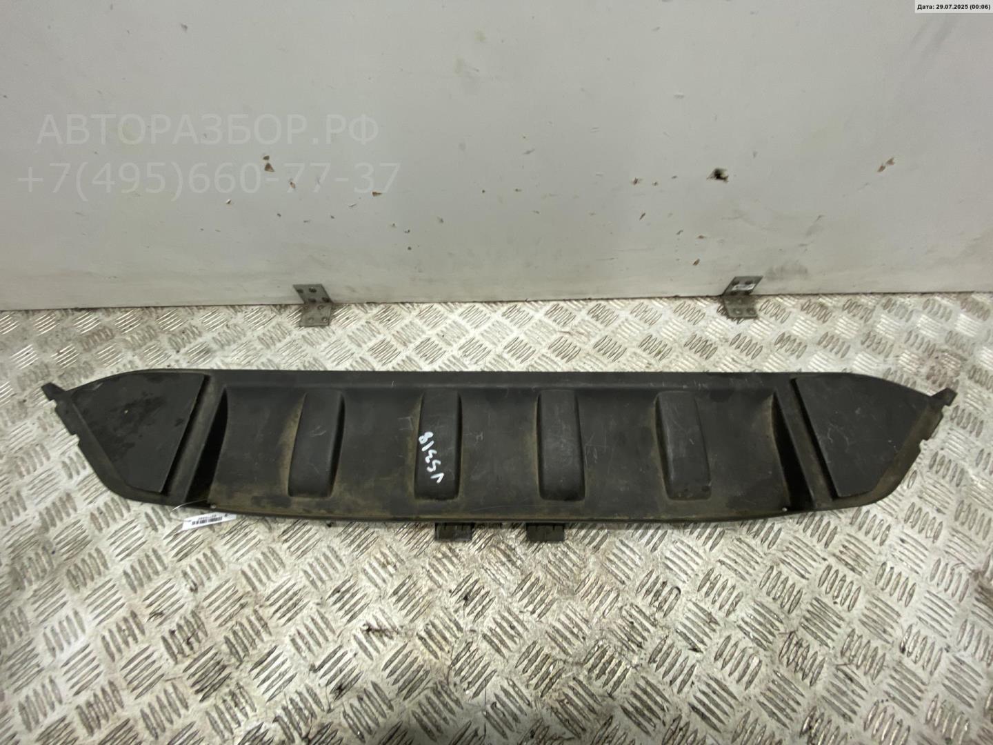 Кожух замка капота